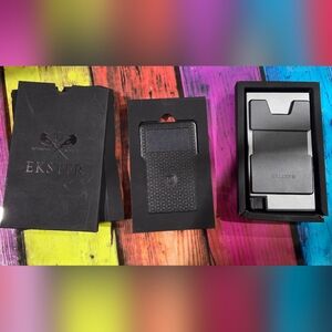 *Missing a Part* Ekster Trackable Card Wallet, Black, Android Version.
